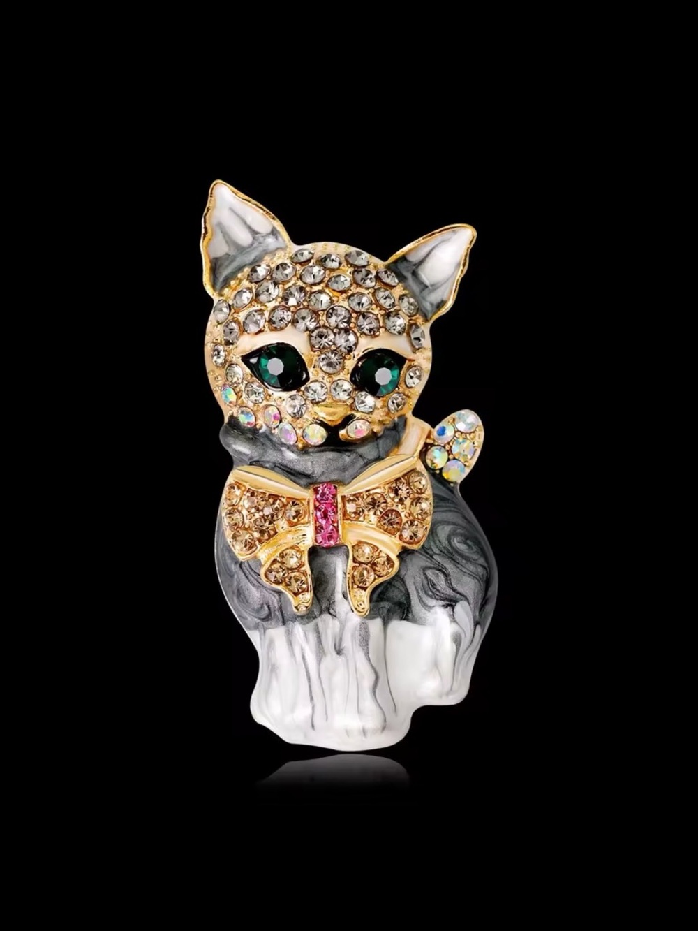 Elegant Gold-Tone Crystal Cat Brooch in Gray and White